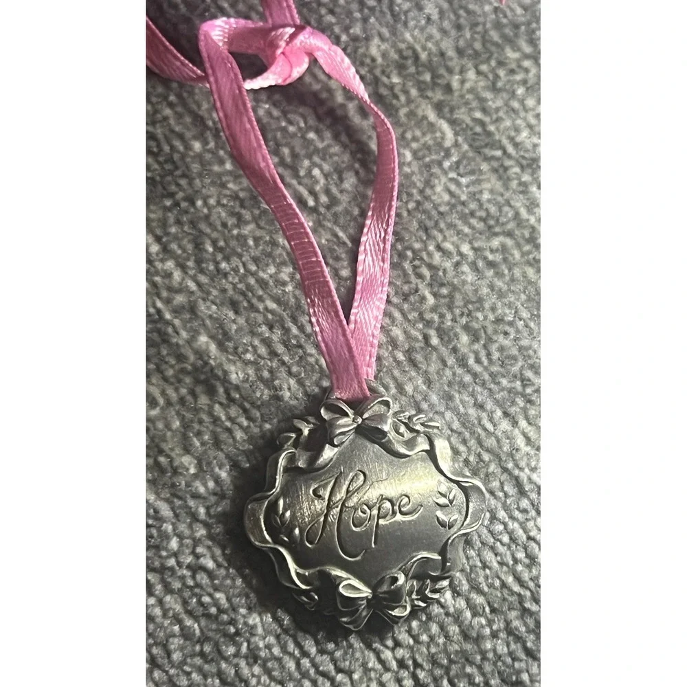 Longaberger Horizon Of Hope Tie-On OS Silver Pink Hope Basket Charm 2001 Vintage